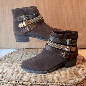 Gracie Suede Ankle Booties Women’s Size 8